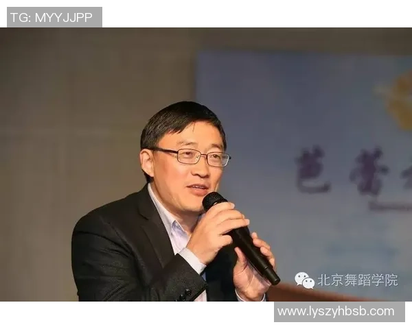 围绕足球俱乐部发展探讨其文化传承与青训体系建设路径策略研究方向