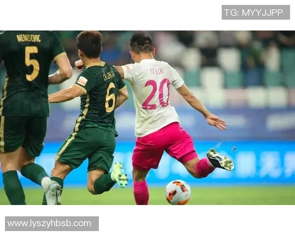 岳阳队足球崛起之路：从青训到职业联赛的蜕变与挑战