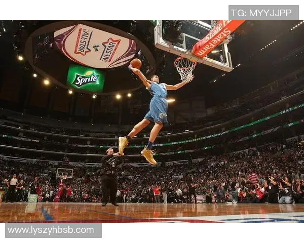 聚焦篮球明星成长轨迹与赛场传奇故事全面呈现职业风云解析深度展